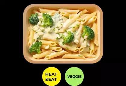 Gesunde und frische Bagels, Gerichte, Salate, Snacks, Wraps und Getränke aus einem Automaten: Penne | Brokkoli | Käse