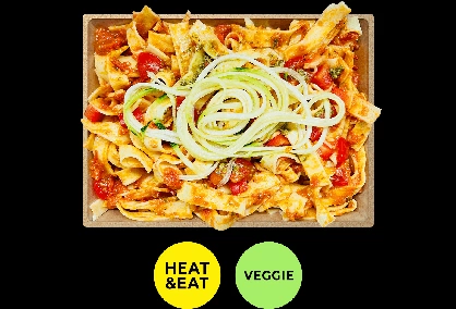 Gesunde und frische Bagels, Gerichte, Salate, Snacks, Wraps und Getränke aus einem Automaten: Bandnudeln | Pesto